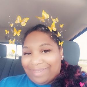 Meet your Posher, Latoya